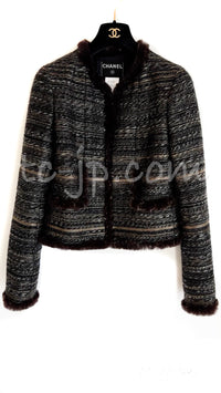 CHANEL 05A Black Charcoal Rabbit Fur trim Jacket Skirt Suit 38 42 シャネル ブラック・チャコール グレー・ラビット ファー ・ジャケット・スカート・スーツ 即発