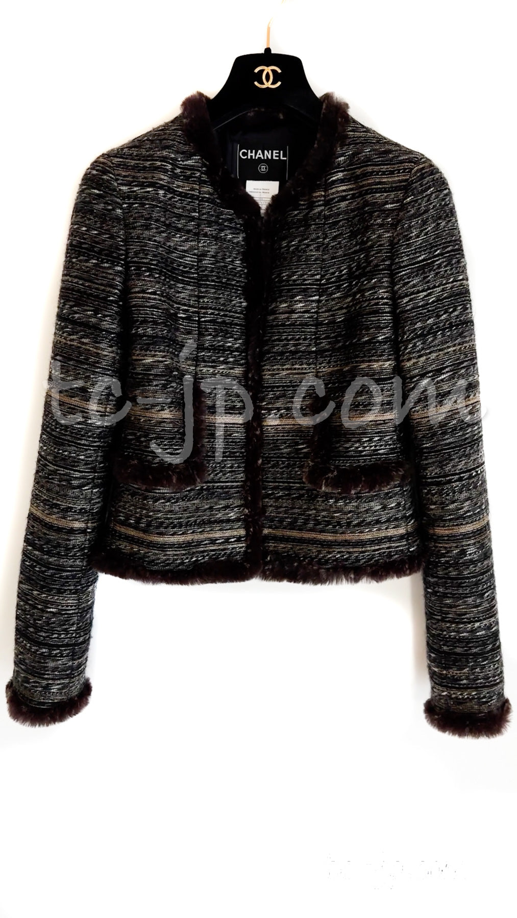 CHANEL 05A Black Charcoal Rabbit Fur trim Jacket Skirt Suit 38 42 シャネル ブラック・チャコール グレー・ラビット ファー ・ジャケット・スカート・スーツ 即発