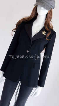 CHANEL 08PF Black Wool Lion Button Blazer Jacket 36 シャネル ブラック・ウール・ライオンボタン・ジャケット