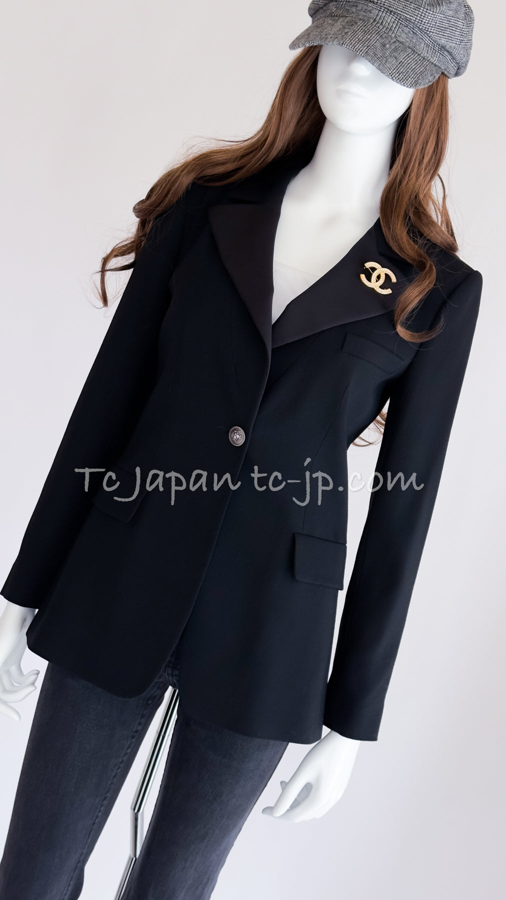 CHANEL 08PF Black Wool Lion Button Blazer Jacket 36 シャネル ブラック・ウール・ライオンボタン・ジャケット
