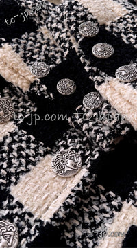 CHANEL 16PF Ivory Black Wool Silk Double Tweed Coat 34 36 38 40 シャネル アイボリー ブラック ウール シルク チェック ツイード コート メンズも!即発