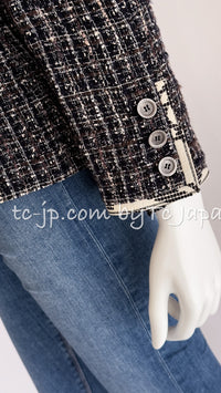 CHANEL 06S Gray Beige CC Logo Tweed Jacket Skirt Suit 38 シャネル CCロゴ グレー ベージュ ツイード ジャケット スカート スーツ 即発