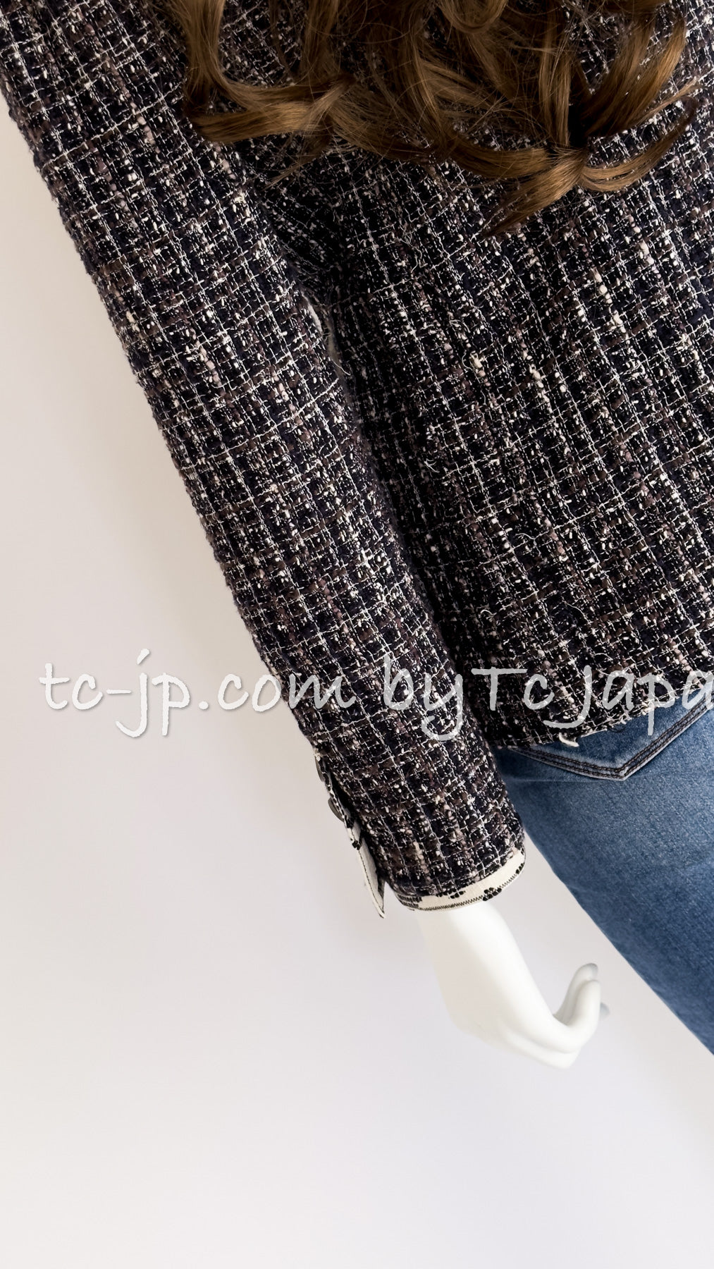 CHANEL 06S Gray Beige CC Logo Tweed Jacket Skirt Suit 38 シャネル CCロゴ グレー ベージュ ツイード ジャケット スカート スーツ 即発