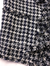 CHANEL 07S Black Gray Houndstooth Fringe Silk Linen Wool Tweed Jacket 34 36 シャネル ブラック グレー フリンジ ツイード ジャケット 千鳥格子 即発