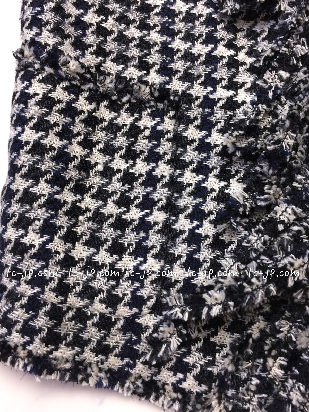 CHANEL 07S Black Gray Houndstooth Fringe Silk Linen Wool Tweed Jacket 34 36 シャネル ブラック グレー フリンジ ツイード ジャケット 千鳥格子 即発