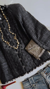 CHANEL 05PF Black Gary Fringe Trim Tweed Jacket 38 40 シャネル ブラック グレー フリンジトリム ツイード ジャケット 即発