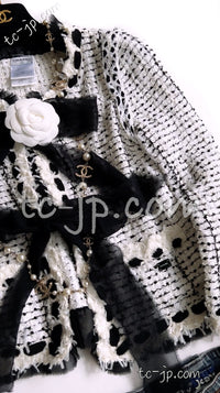 CHANEL 05S White Black Tweed Cardigan Jacket 34 36 シャネル ホワイト ブラック リボン ツイード カーディガン ジャケット 即発