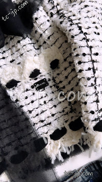 CHANEL 05S White Black Tweed Cardigan Jacket 34 36 シャネル ホワイト ブラック リボン ツイード カーディガン ジャケット 即発