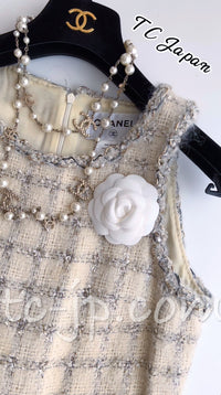 CHANEL 11A $6K Uma Thurman ivory Wool Gold Chain Dress 34 36 38 シャネル アイボリー・ウール・チェーン・ワンピース 即発