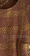 CHANEL 96A Brown Olive Beige Gold Gripox Button Tweed Jacket Dress 34 シャネル ブラウン オリーブ ベージュ ゴールド襟 グリポワ宝石ボタン ジャケット ワンピース 即発