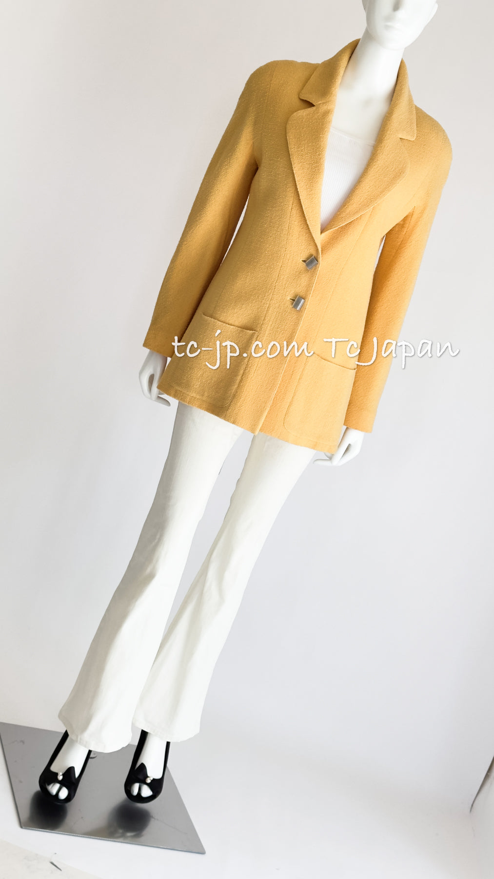 CHANEL 99C Soft Yellow CC Buttons Wool Tweed Jacket 38 40 シャネル ソフトイエロー・CCボタン・ウール・ジャケット 即発
