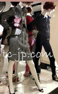 CHANEL 10C Black Ivory Gold Stand Collar Tweed Jacket Skirt Suit 34 40 シャネル ブラック アイボリー ゴールド スタンドカラー ツイード ジャケット スカート スーツ 即発