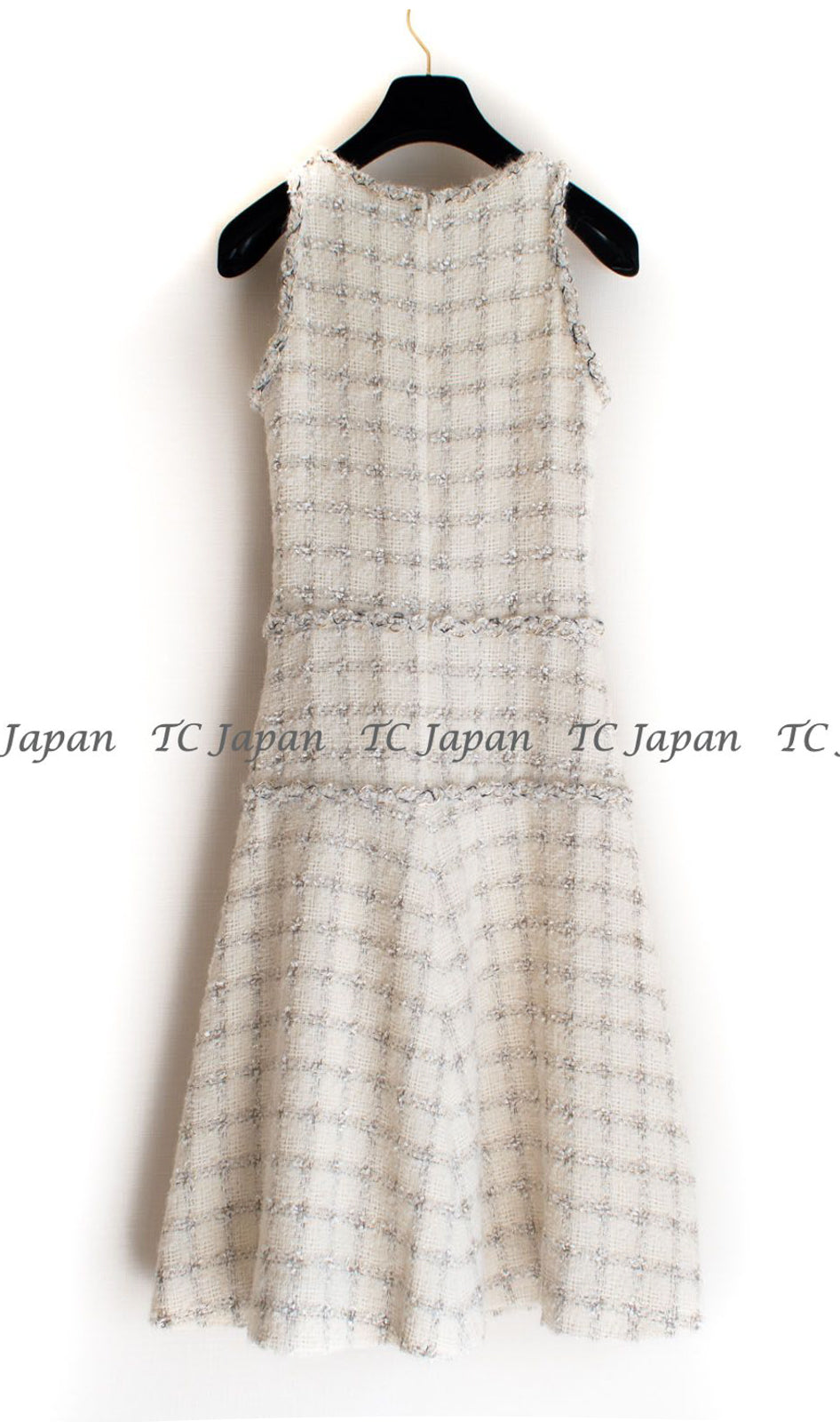 CHANEL 11A $6K Uma Thurman ivory Wool Gold Chain Trimming Dress 34 36 38 シャネル アイボリー ウール チェーン トリム ワンピース 即発