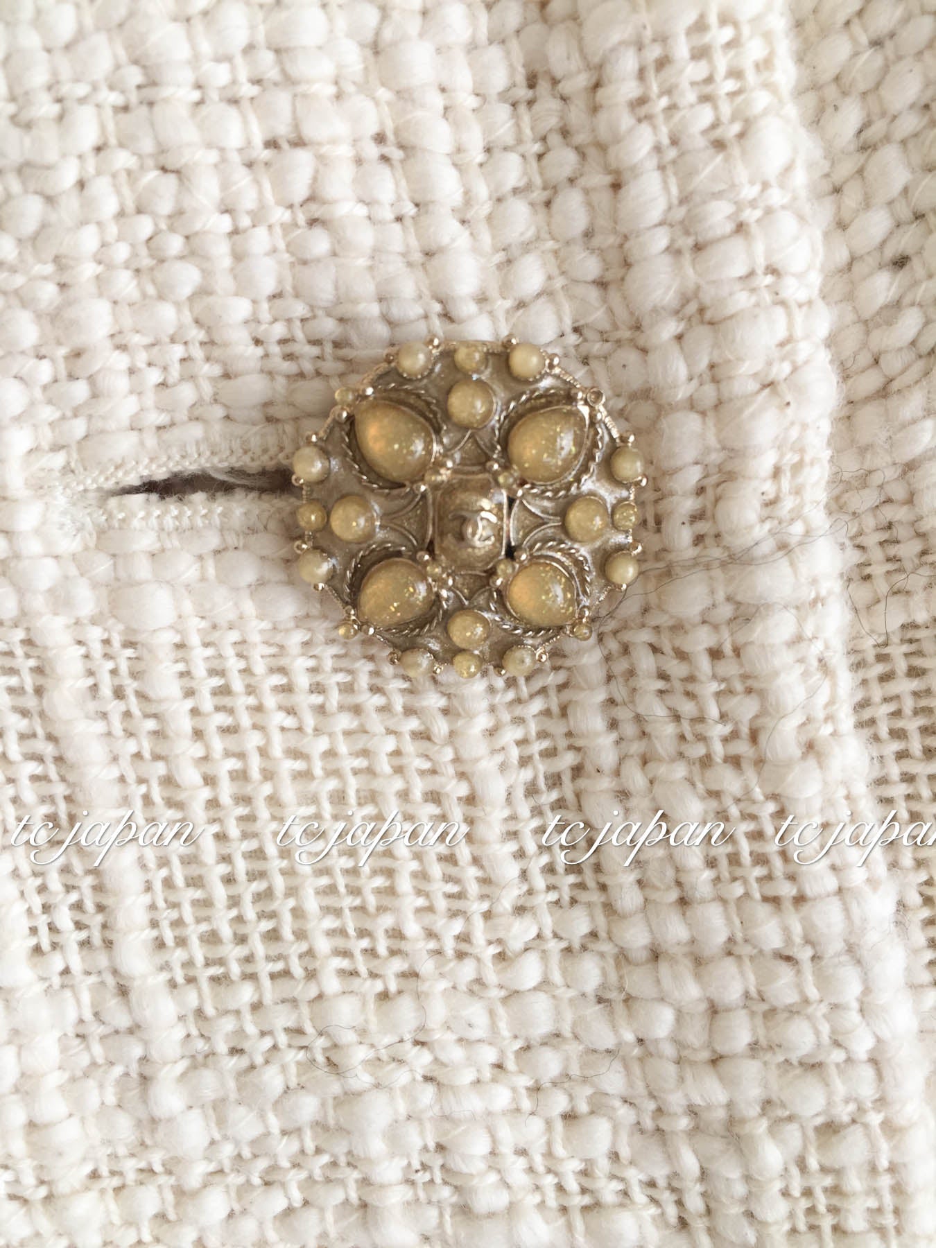 CHANEL 12PF Gripoix Button Ivory Tweed Jacket 36 38 シャネル グリポア宝石ボタン・アイボリー・ツイード・ジャケット 即発
