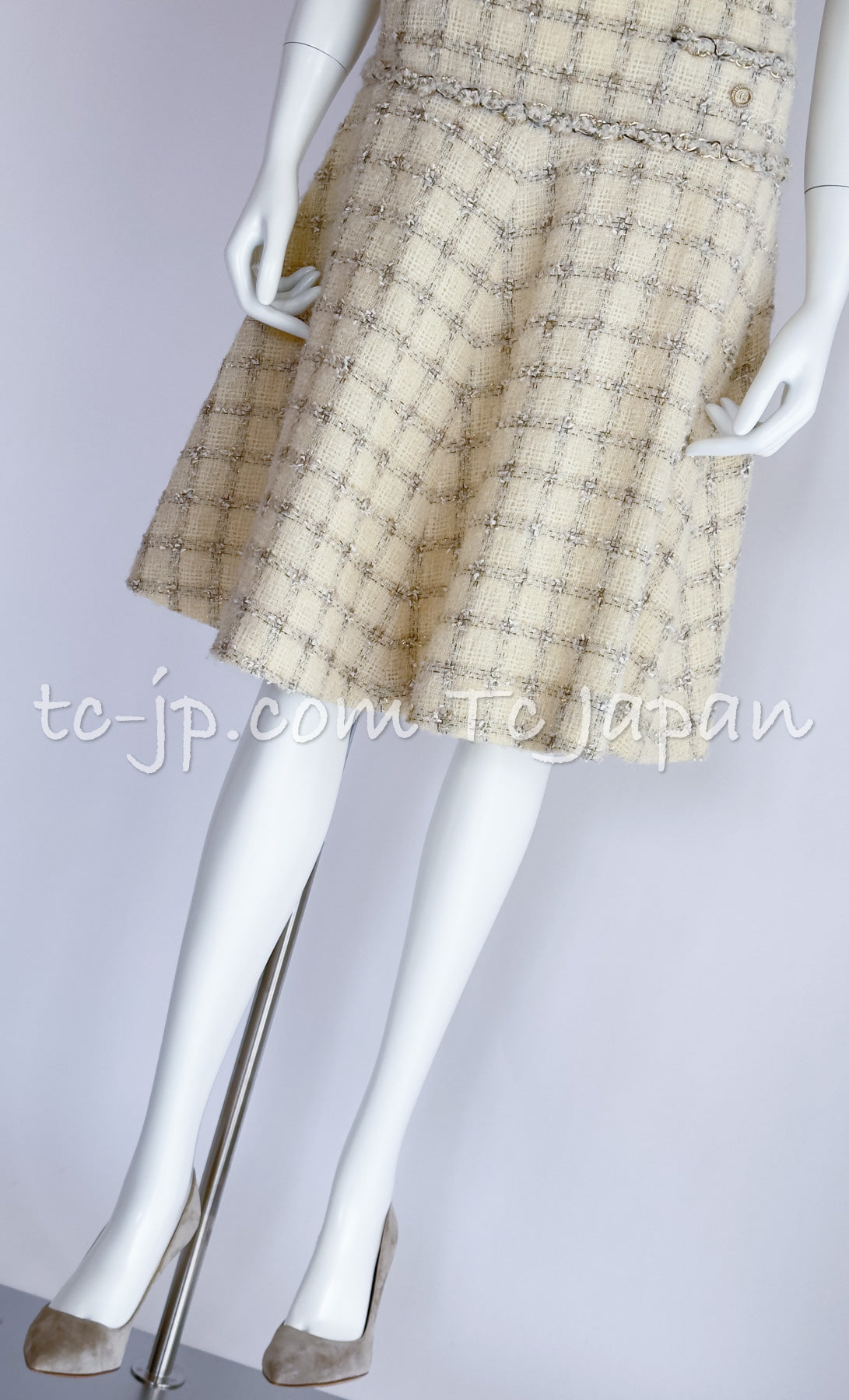 CHANEL 11A $6K Uma Thurman ivory Wool Gold Chain Trimming Dress 34 36 38 シャネル アイボリー ウール チェーン トリム ワンピース 即発