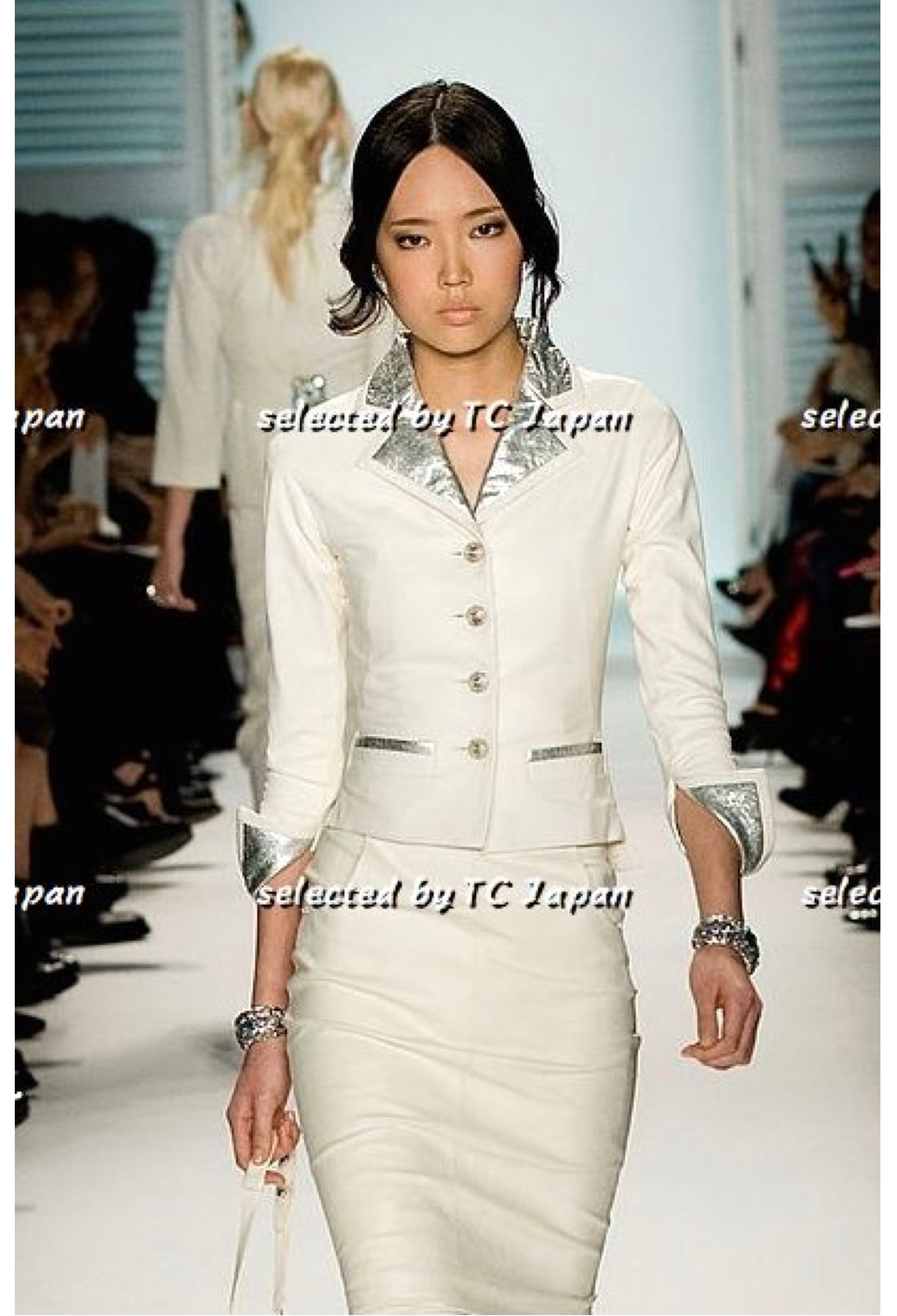 CHANEL 12C ivory Creme Lambskin Leather Jacket with Silver Collars 38 シャネル アイボリー・レザー・ジャケット即発