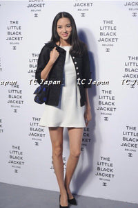 CHANEL 13S Black Stretchable Mesh Jacket With Pearl Button Skirt 40 44 シャネル ブラック ビッグ パール ボタン ストレッチ メッシュ スカート 即発