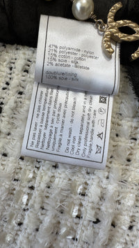 CHANEL 05S White Black Tweed Cardigan Jacket 34 36 シャネル ホワイト ブラック リボン ツイード カーディガン ジャケット 即発
