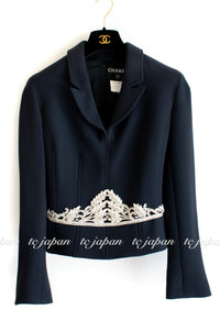 CHANEL 02A Dark Navy Rhinestones Vintage Wool Jacket Skirt Suit 38 40 42 シャネル ダークネイビー・ウール・ヘップバーン風・ラインストーン・王冠ジャケット 即発