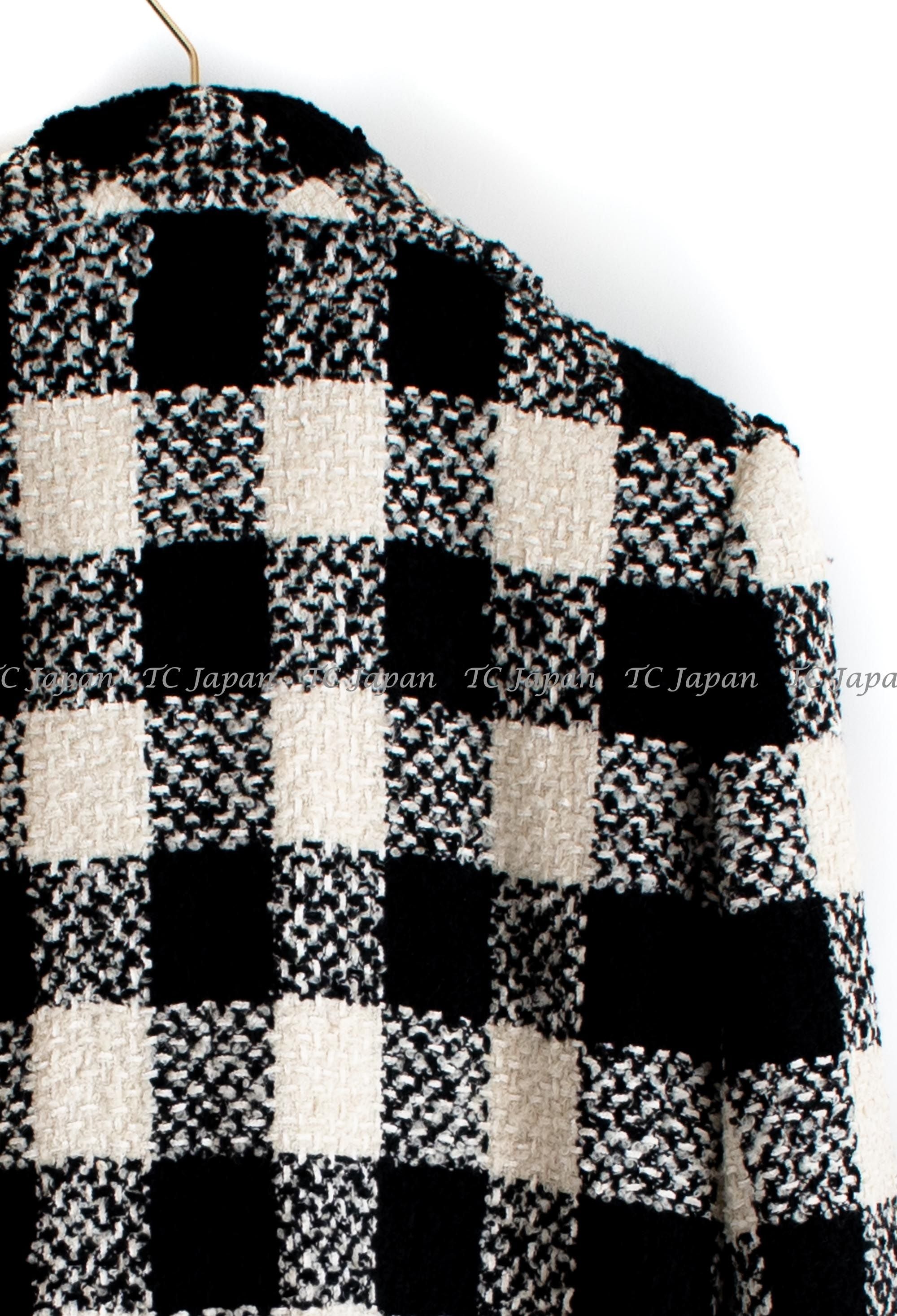 CHANEL 16PF Ivory Black Wool Silk Double Tweed Coat 34 36 38 40 シャネル アイボリー ブラック ウール シルク チェック ツイード コート メンズも!即発