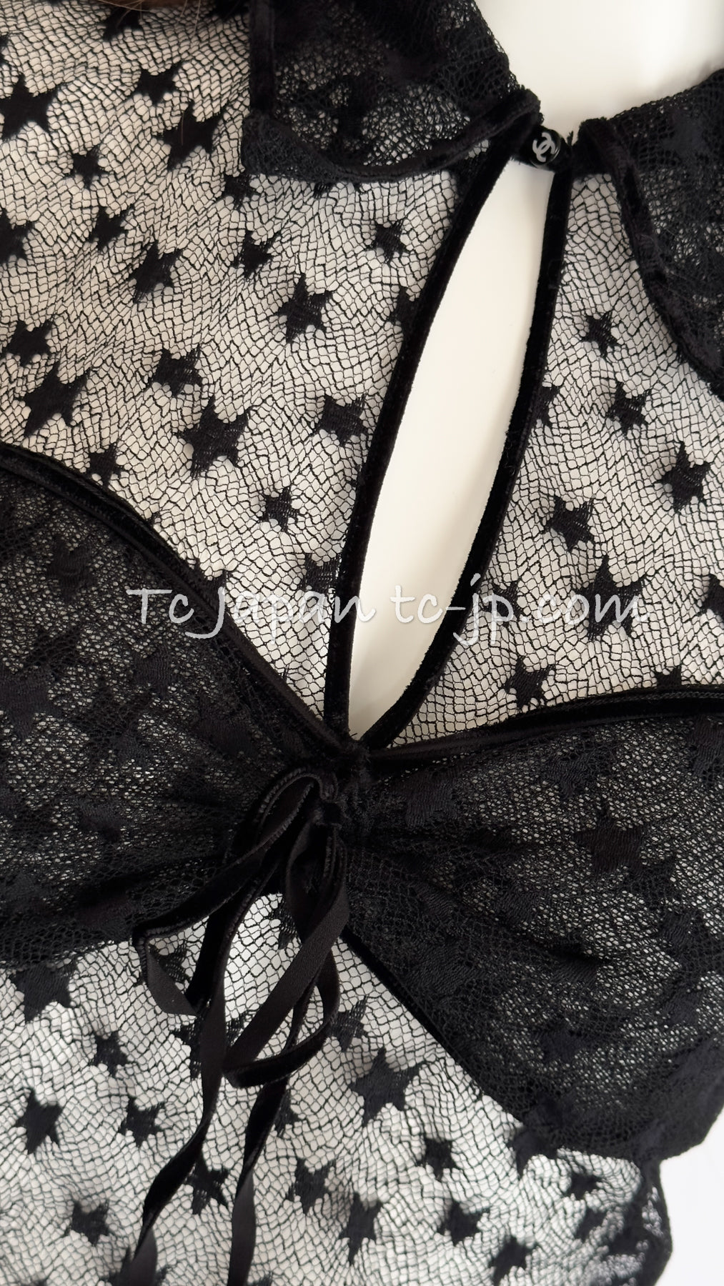 CHANEL 04PF Black Short Sleeve Star Blouse Tops 36 シャネル ブラック 星柄 半袖ブラウス トップス 即発