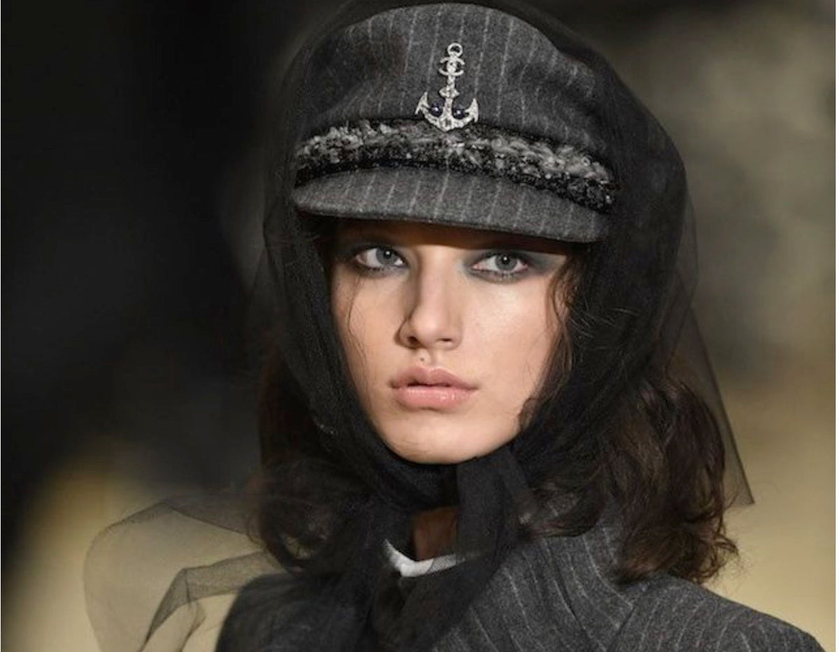 CHANEL 2018 メティエダール 18PF｜ワンピース・カーディガン・ツイードジャケット・コート6選