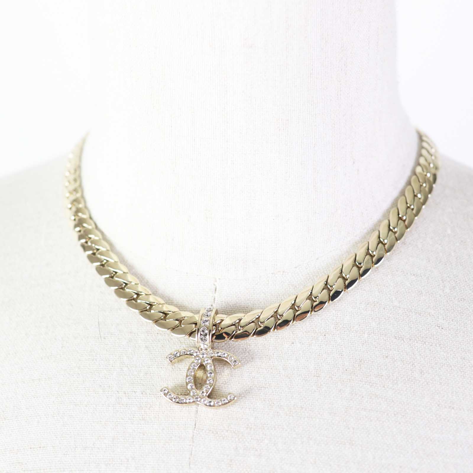 CHANEL gold crystal women's accessory / シャネル レディース ゴールド クリスタル アクセサリー