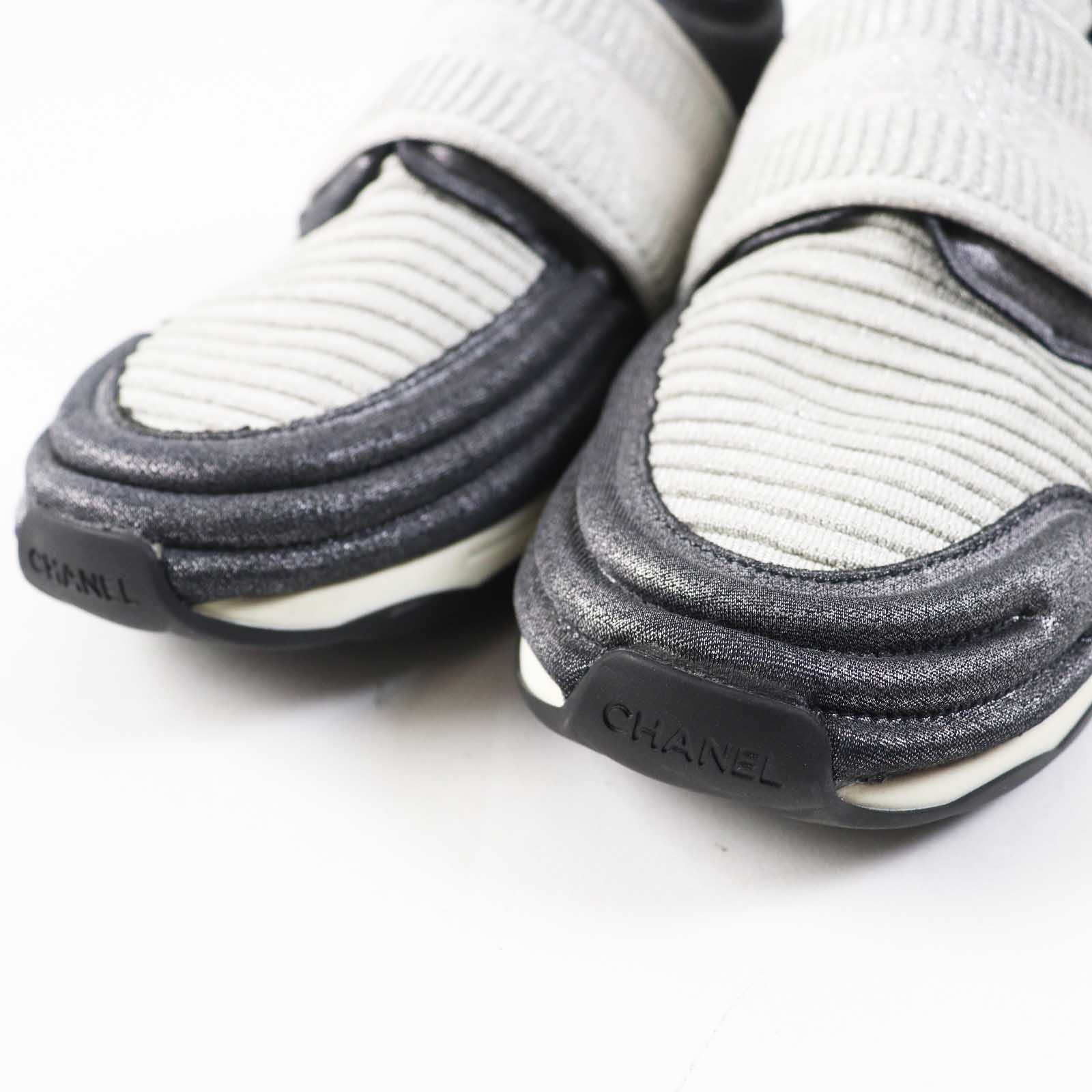 CHANEL スニーカー