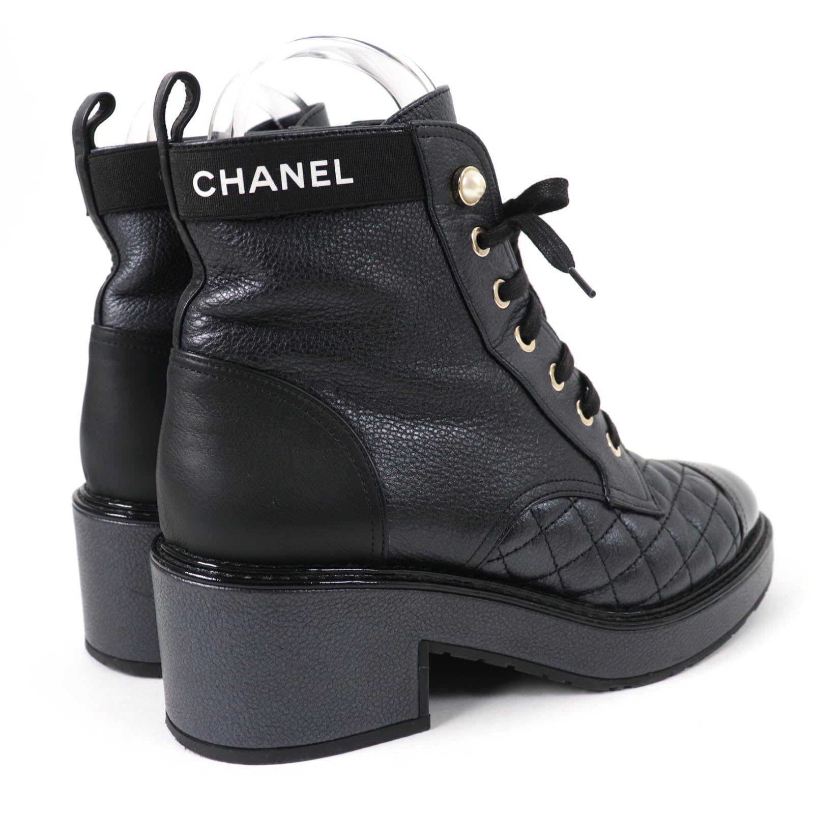 CHANEL アンクルブーツ