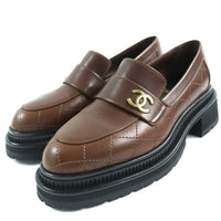 CHANEL ローファー