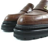 CHANEL ローファー