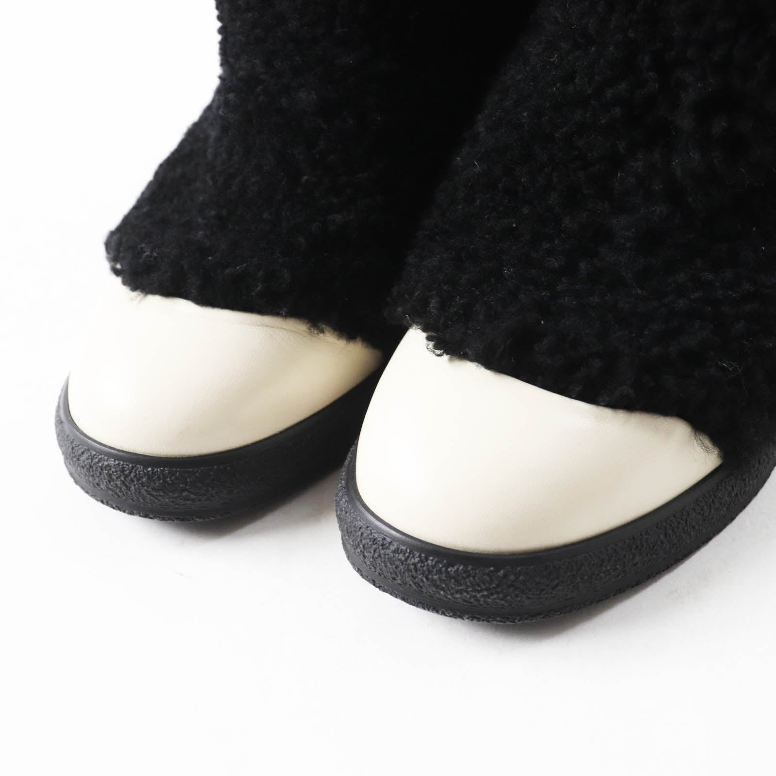 CHANEL ショートブーツ