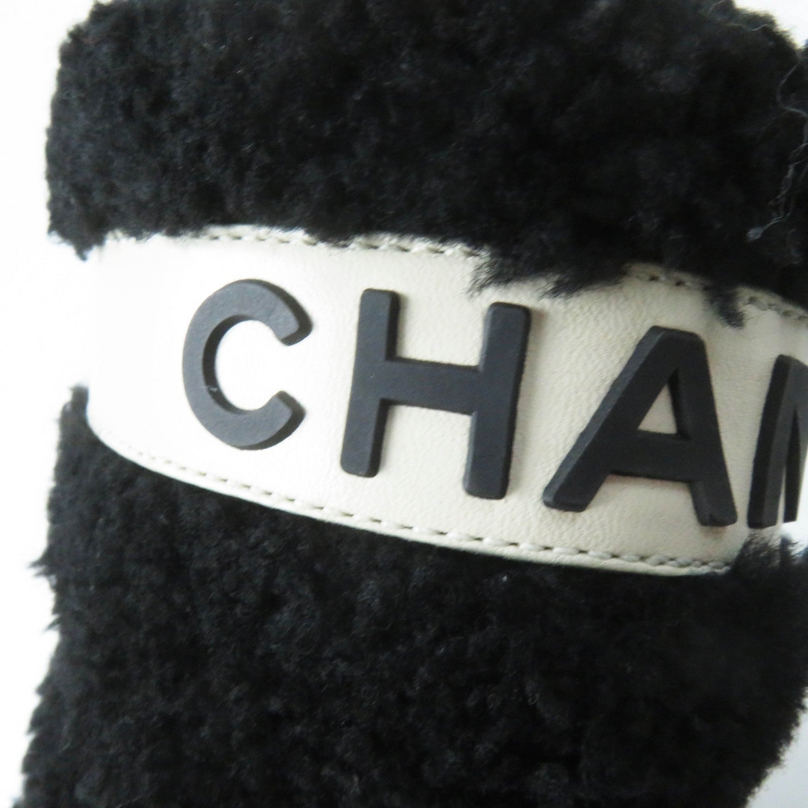 CHANEL ショートブーツ