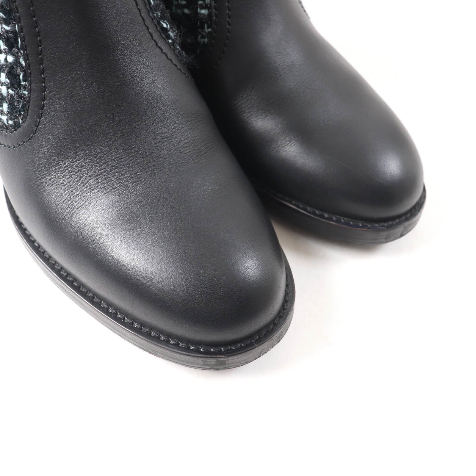 CHANEL アンクルブーツ