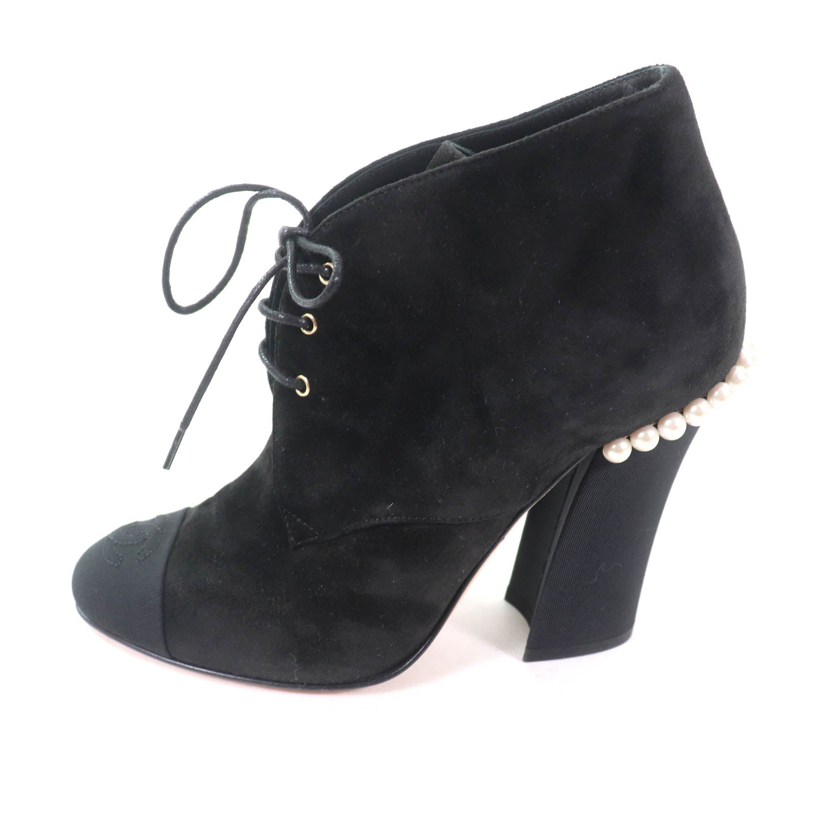 CHANEL アンクルブーツ