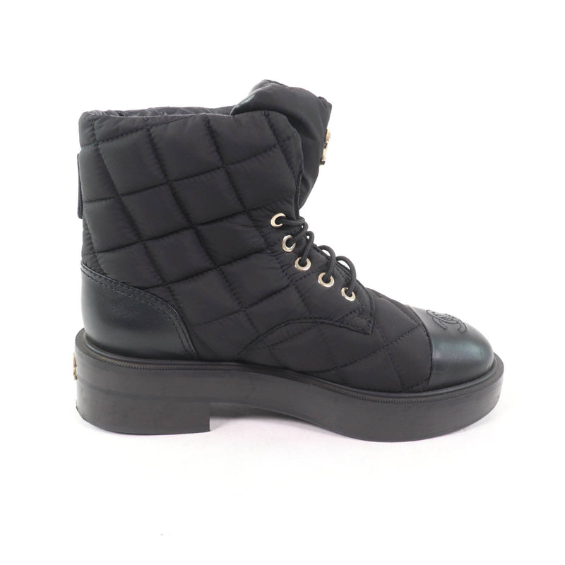 CHANEL ショートブーツ