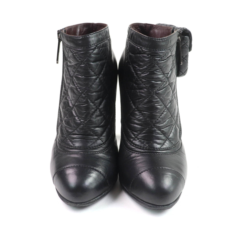 CHANEL アンクルブーツ