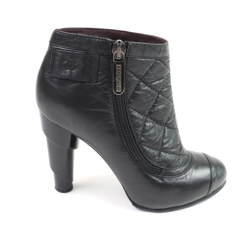 CHANEL アンクルブーツ