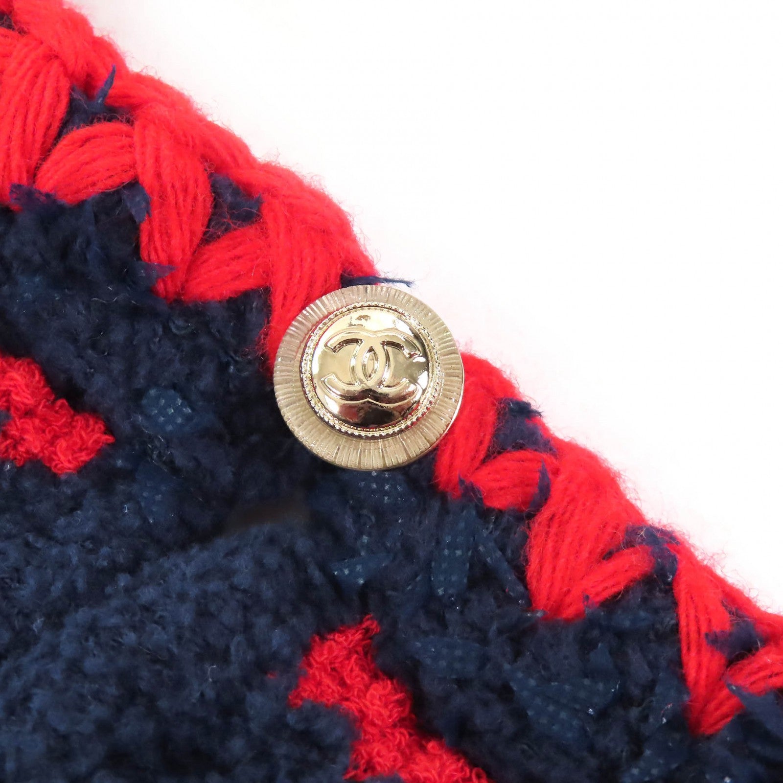 CHANEL Knit COCO Mark Button Border Pattern Crew Neck Cropped シャネル ニット ココマークボタン ボーダー柄 クルーネック クロップド丈