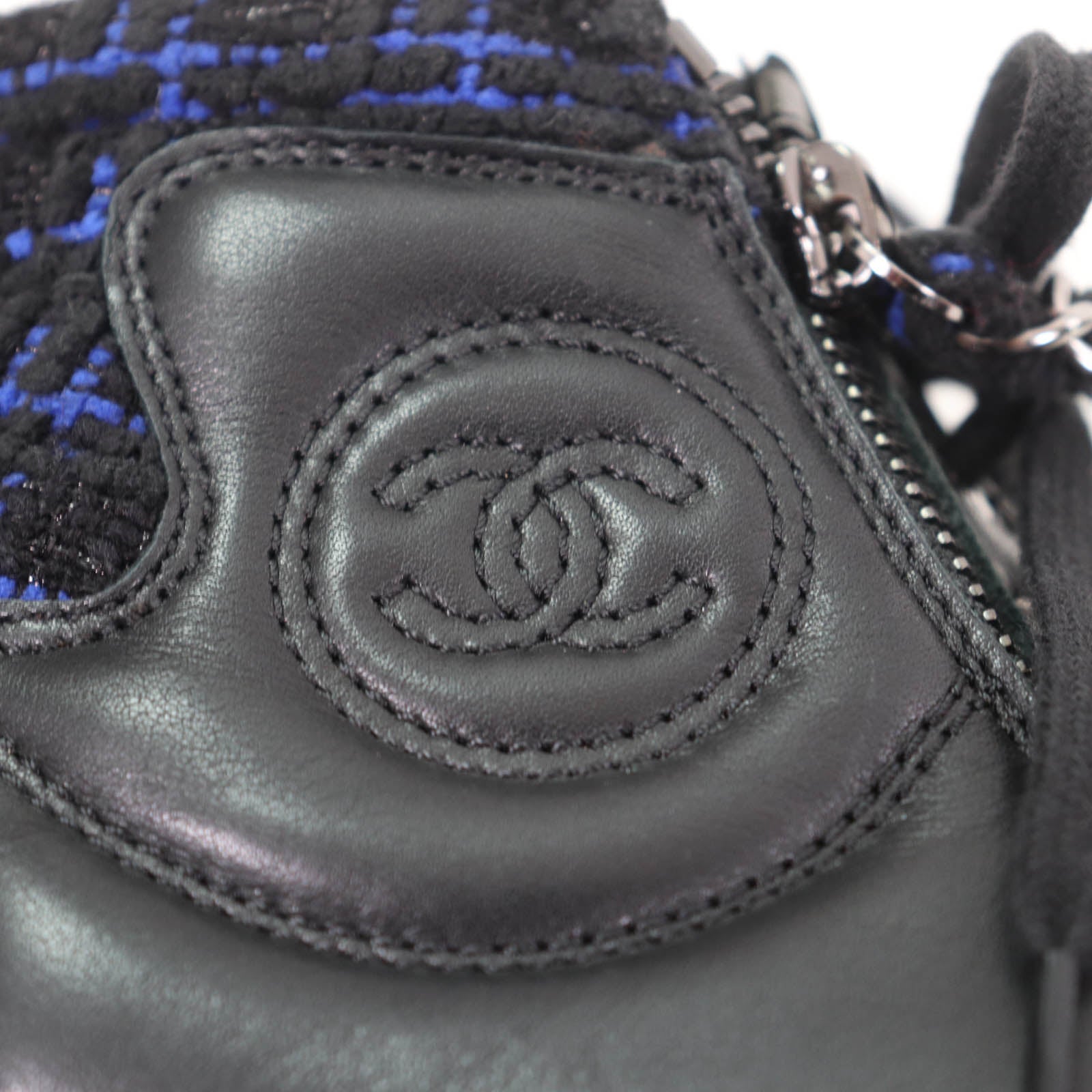 CHANEL ハイカットスニーカー