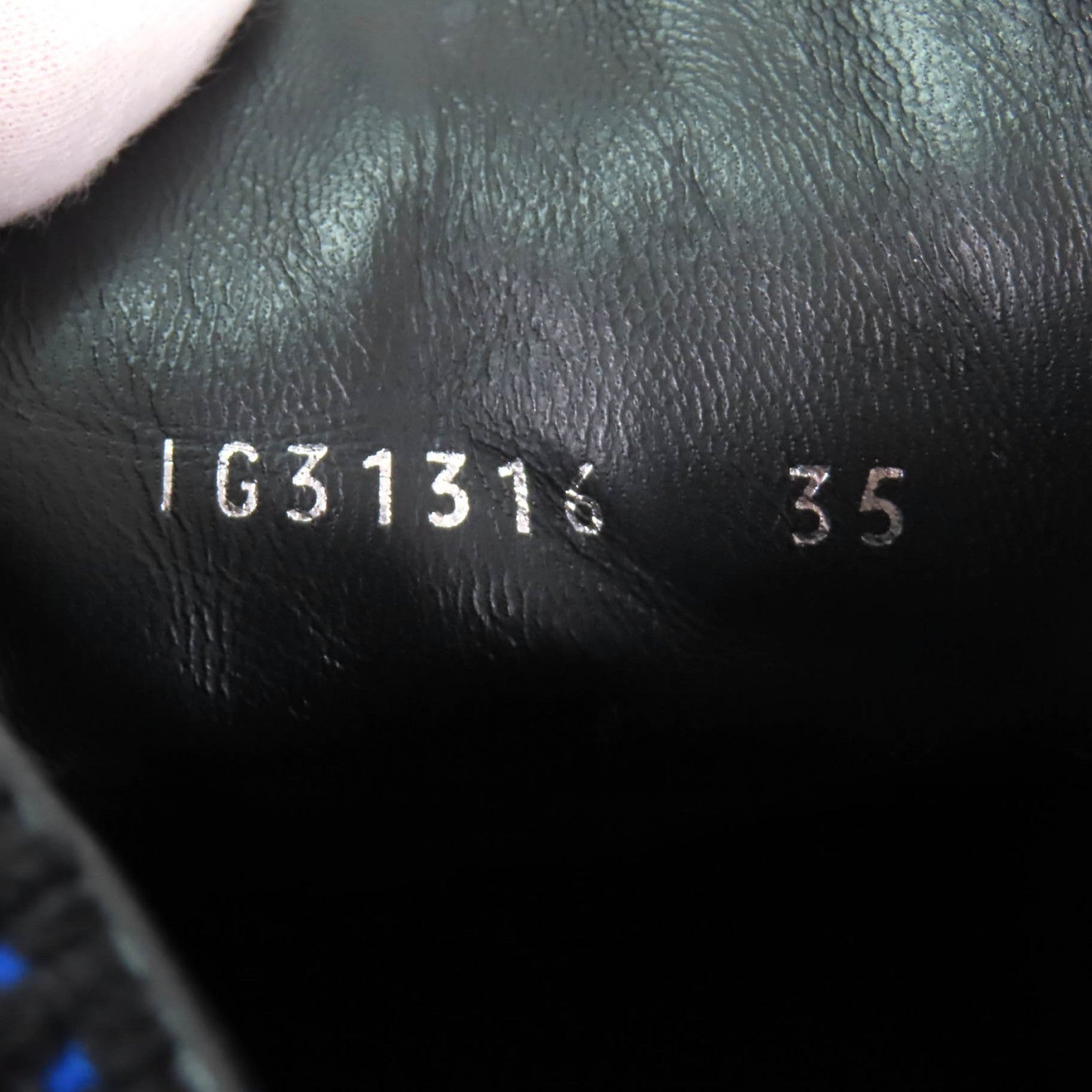 CHANEL ハイカットスニーカー