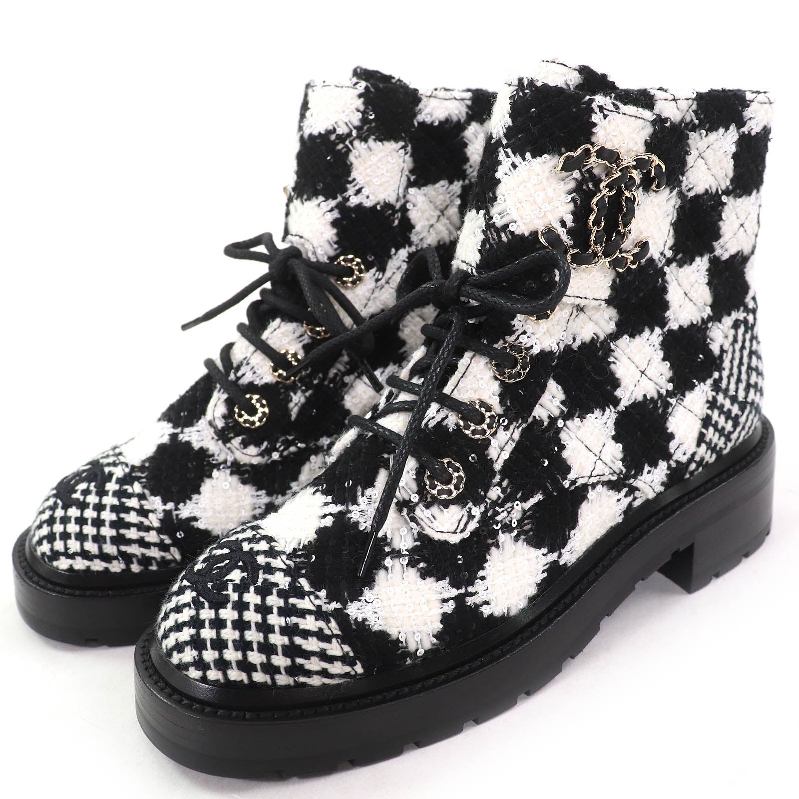 CHANEL アンクルブーツ