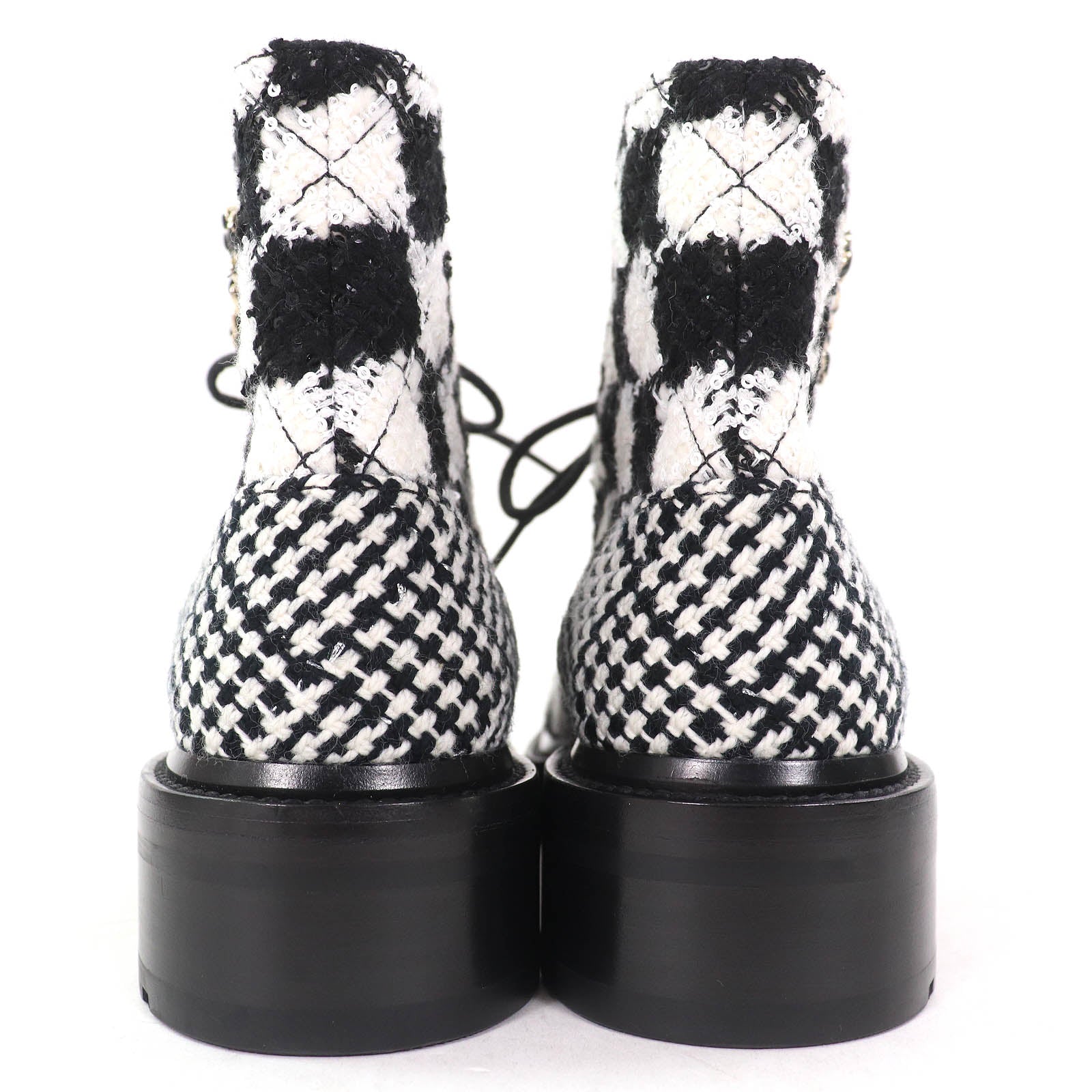 CHANEL アンクルブーツ