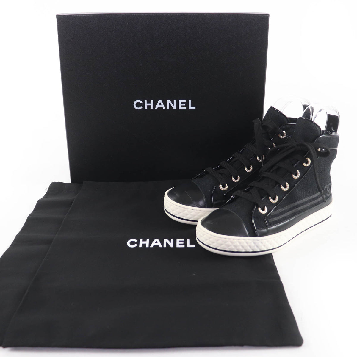 CHANEL ハイカットスニーカー