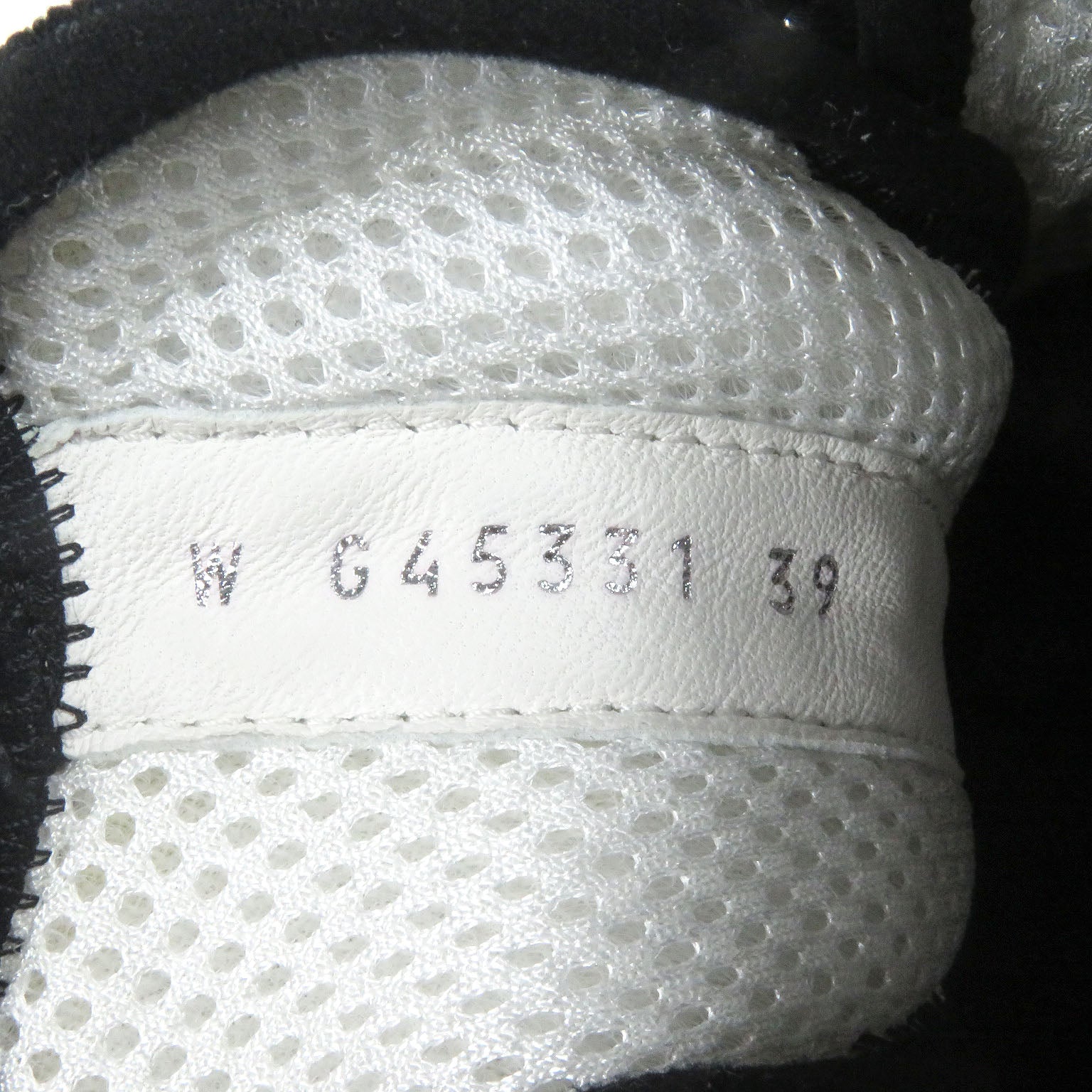 CHANEL ローカットスニーカー