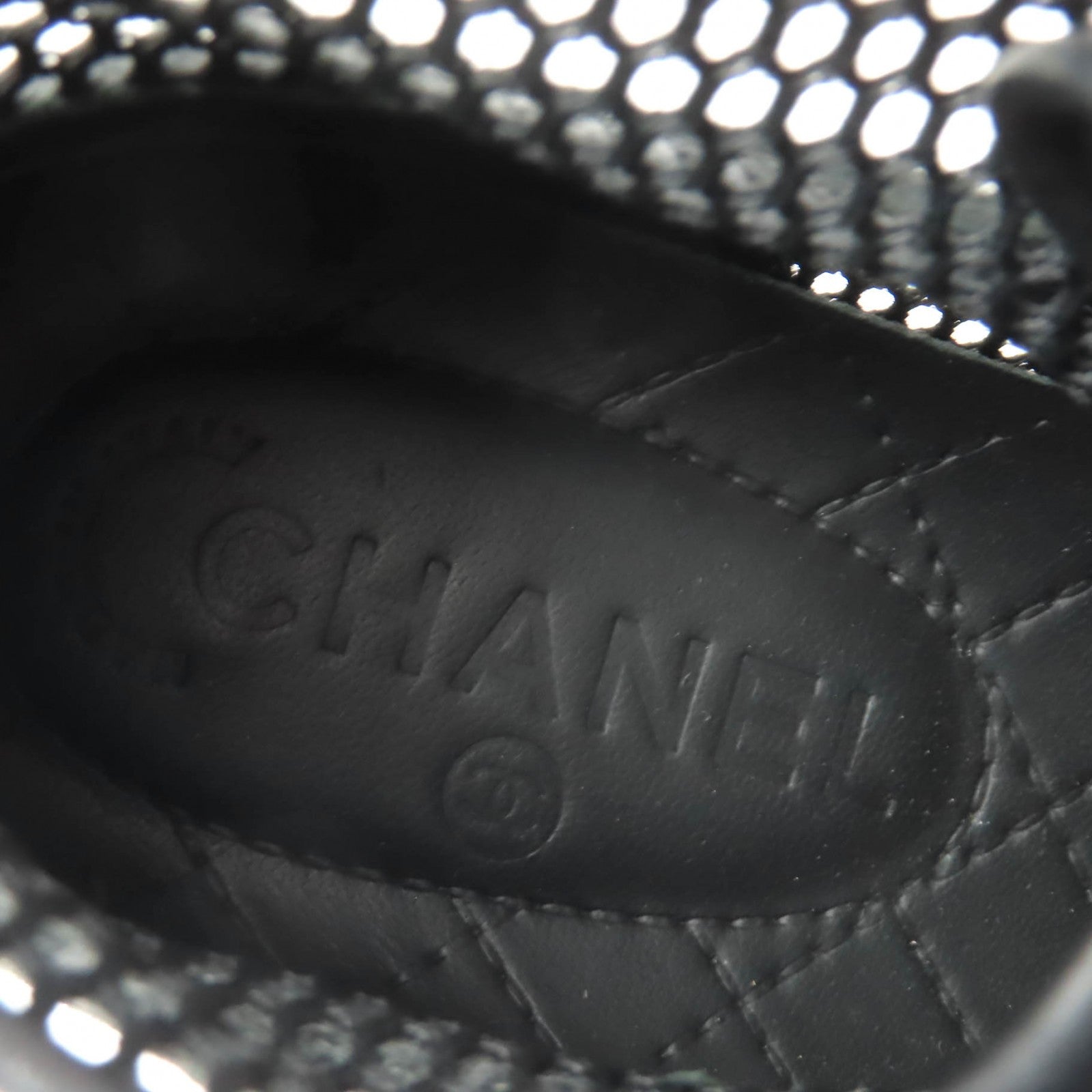 CHANEL ハイカットスニーカー