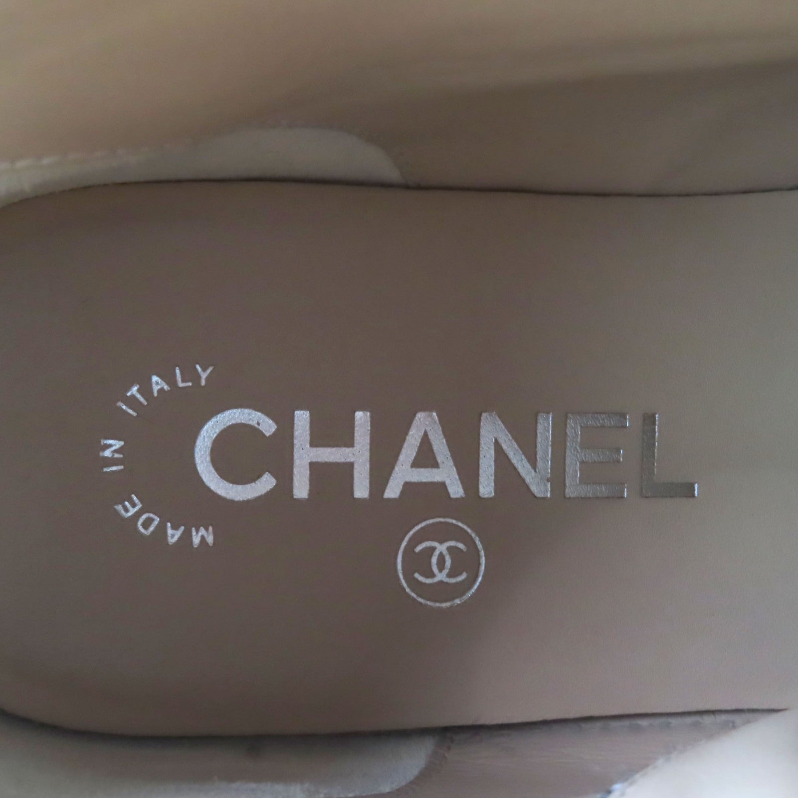 CHANEL スニーカー