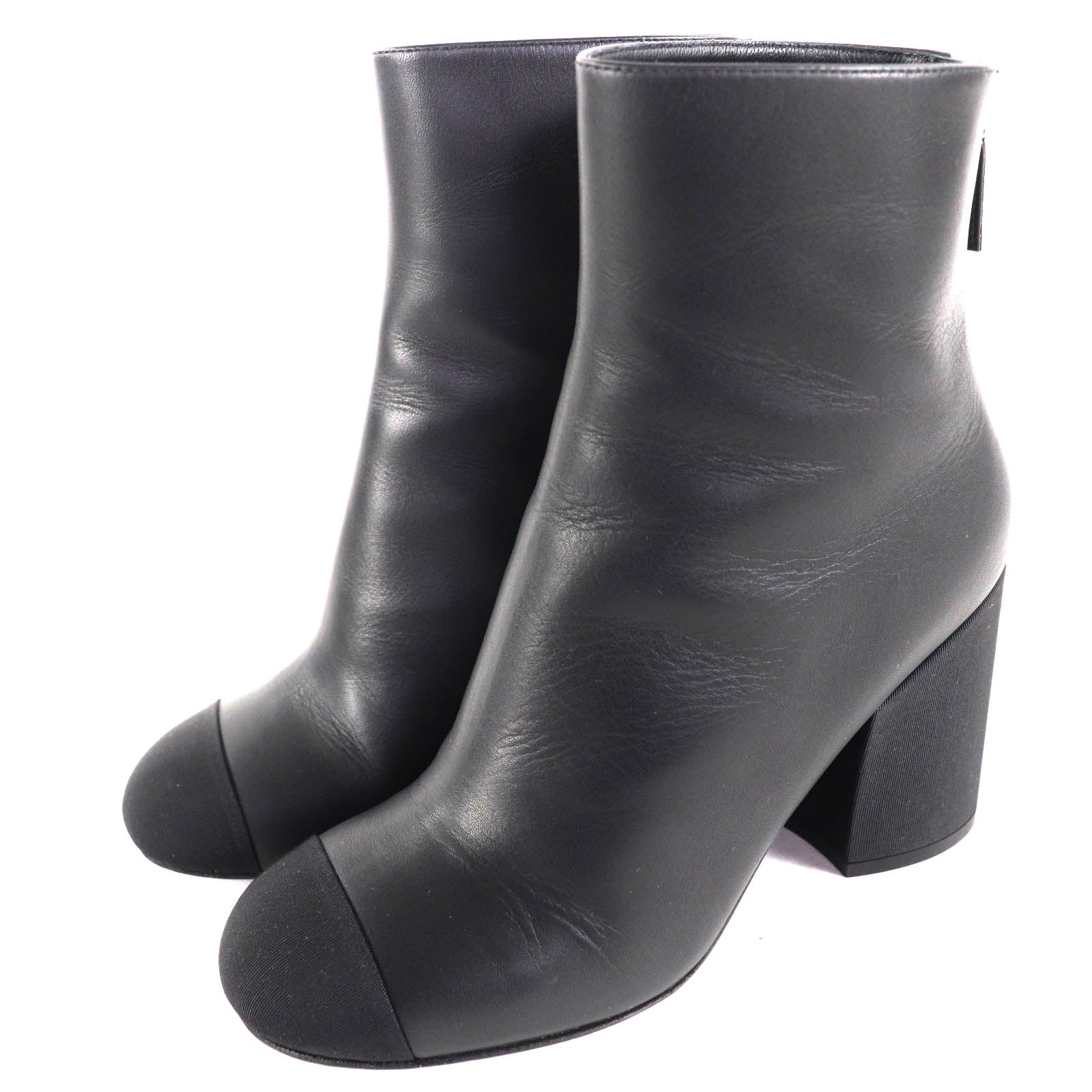 CHANEL アンクルブーツ