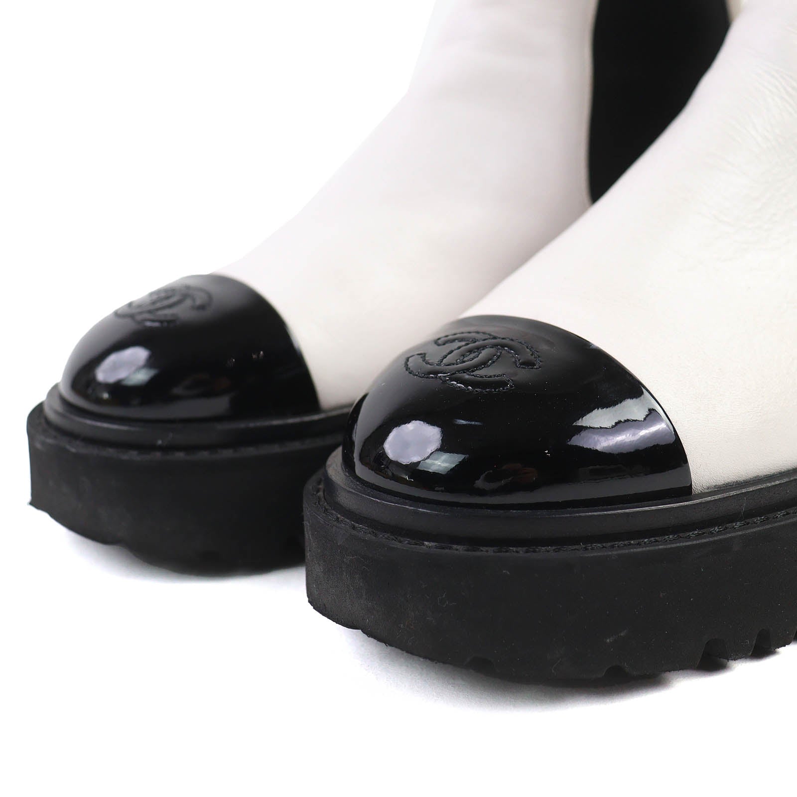 CHANEL ショートブーツ