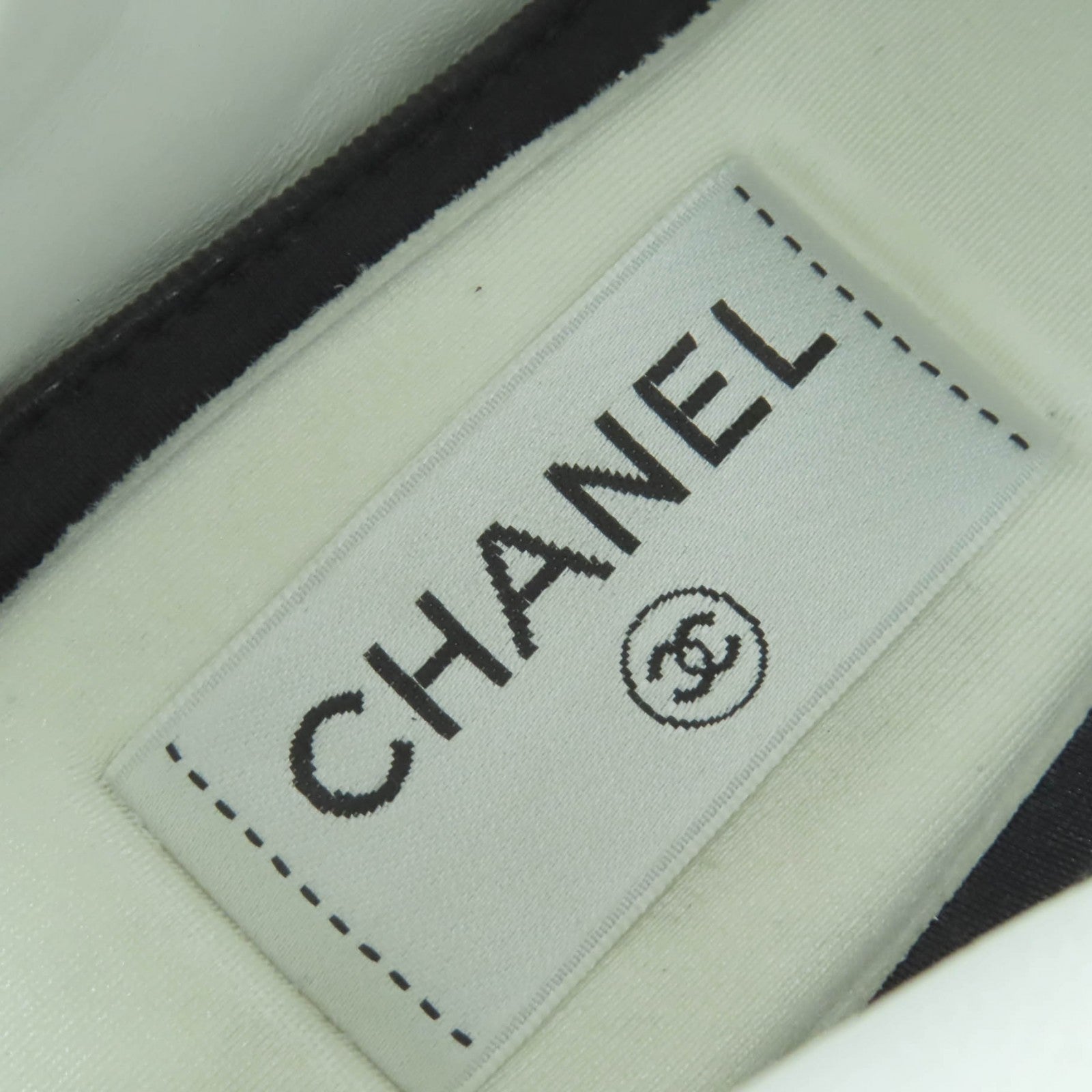 CHANEL ローカットスニーカー